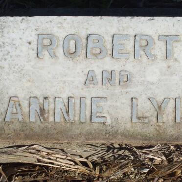 LYLE Robert &amp; Annie