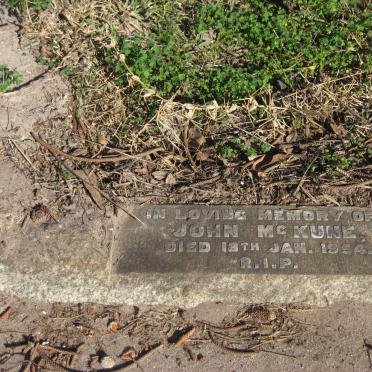 McKUNE John -1954