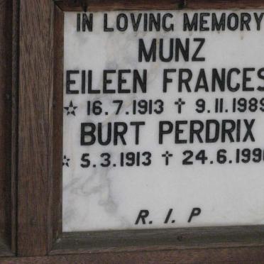 MUNZ Burt Perdrix 1913-1990 &amp; Eileen Frances 1913-1989