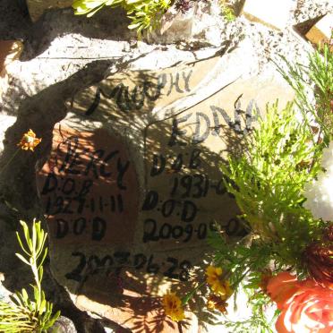 MURPHY Percy 1927-2007 &amp; Edna 1931-2009
