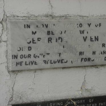 VIEN Gertrude, le -1960
