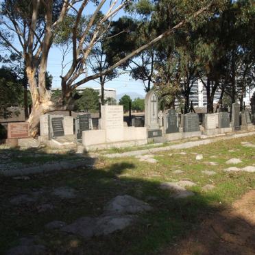 Gate 10 graves_2