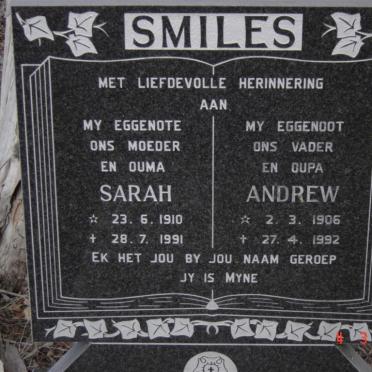 SMILES Andrew 1906-1992 &amp; Sarah 1910-1991