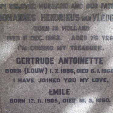 VLEDDER Johannes Hendrikus, van -1952 &amp; Gertrude Antoinette LOUW 1886-1966 :: VAN VLEDDER Emile 1905-1960
