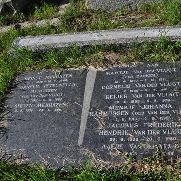 VLUGT Cornelis, van der 1866-1961 :: VAN DER VLUGT Martje nee BAKKER 1877-1931