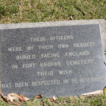 1. PLAQUE English soldiers buried facing England at Fort Knokke