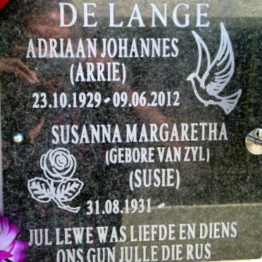 LANGE Adriaan Johannes, de 1929-2012 &amp; Susanna Margaretha VAN ZYL 1931-