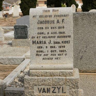 ZYL Jacobus A.F., van 1876-1946 &amp; Maria J. KOK 1879-1967