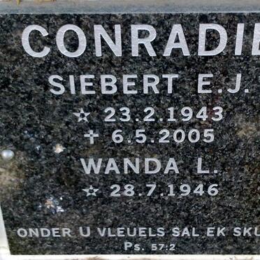 CONRADIE Siebert E.J. 1943-2005 &amp; Wanda L. 1946-