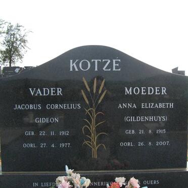 KOTZE Jacobus Cornelius Gideon 1912-1977 &amp; Anna Elizabeth GILDENHUYS 1915-2007