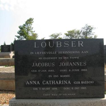 LOUBSER Jacobus Johannes 1895-1962 &amp; Anna Catharina BASSON 1898-1985
