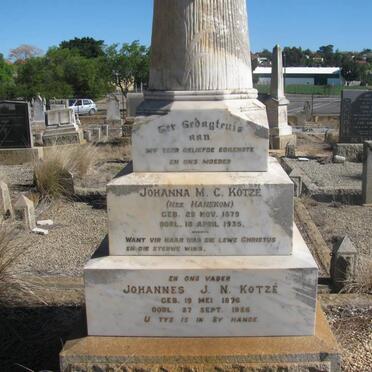 KOTZE Johannes J.N. 1876-1956 &amp; Johanna M.C. HANEKOM 1879-1935