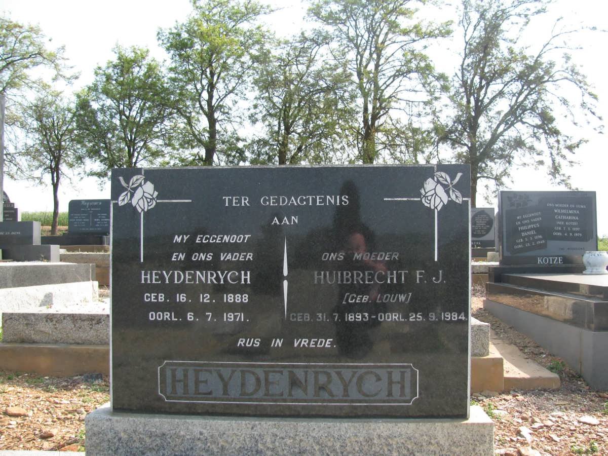 HEYDENRYCH Heydenrych 1888-1971 &amp; Huibrecht F.J. LOUW 1893-1984