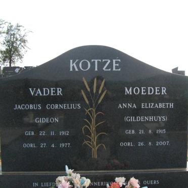 KOTZE Jacobus Cornelius Gideon 1912-1977 &amp; Anna Elizabeth GILDENHUYS 1915-2007