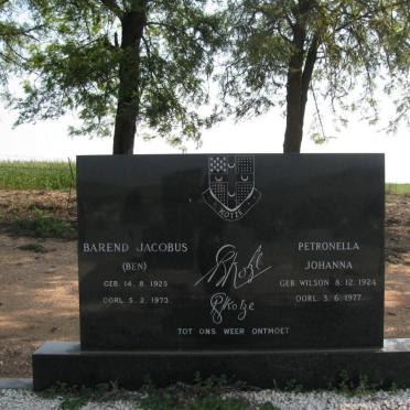 KOTZE Barend Jacobus 1925-1973 &amp; Petronella Johanna WILSON 1924-1977