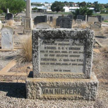 NIEKERK Michiel H.C., van 1883-1942 &amp; Christina J. VAN ZYL 1890-1956