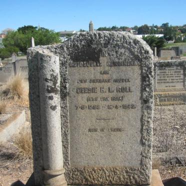 ROLL Geesie H.L. nee VAN TAAK 1868-1942