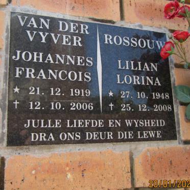 VYVER Johannes Francois, van der 1919-2006 &amp; Lilian Lorina ROSSOUW 1948-2008