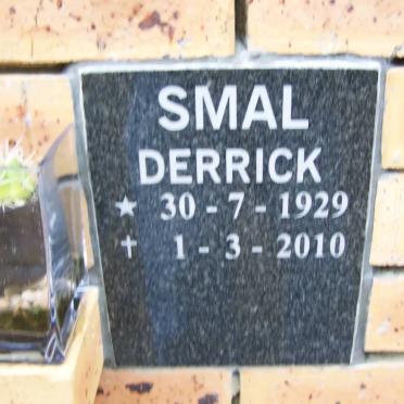 SMAL Derrick 1929-2010