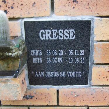 GRESSE Chris 1935-2005 &amp; Bets 1938-2010 