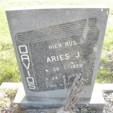 DAVIDS Aries J. 1926-1982