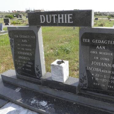 DUTHIE Johannes Andries 1910-1986 &amp; Johanna Jacoba DE SWARDT 1910-1987