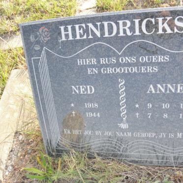 HENDRICKS Ned 1918-1944 &amp; Anne 1917-1999