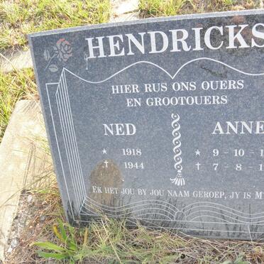 HENDRICKS Ned 1918-1944 &amp; Anne 1917-1999
