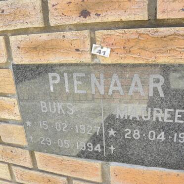 PIENAAR Buks 1927-1994 &amp; Maureen 1932-