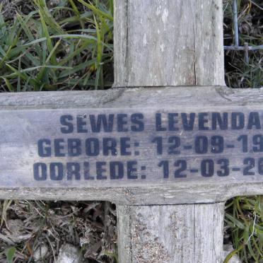 LEVENDAL Sewes 1972-2005