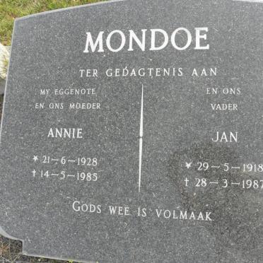 MONDOE Jan 1918-1987 &amp; Annie 1928-1985