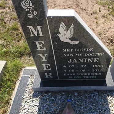 MEYER Janine 1986-2012