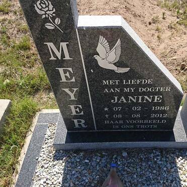 MEYER Janine 1986-2012