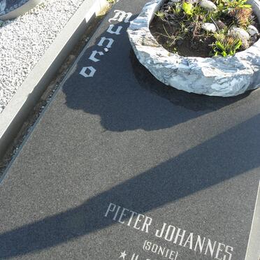 MUNRO Pieter Johannes 1908-1990