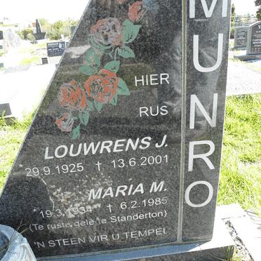 MUNRO Louwrens J. 1925-2001 &amp; Maria M. 1934-1985