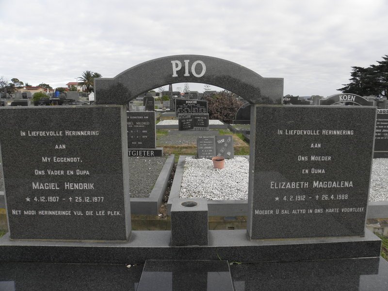 PIO Magiel Hendrik 1907-1977 &amp; Elizabeth Magdalena 1912-1988