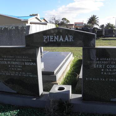 PIENAAR Gert Cornelis 1903-1974 &amp; Hester Petronella Rosina 1910-1984