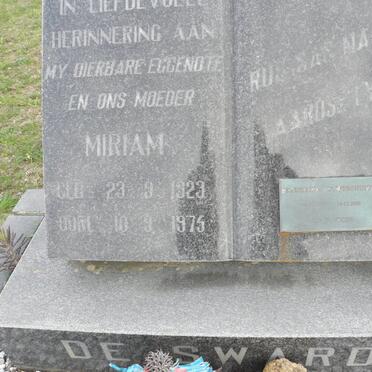 SWARDT Miriam, de 1923-1975 :: V.D. WESTHUIZEN Frederika 1955-2008