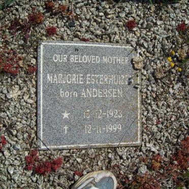 ESTERHUIZEN Marjorie nee ANDERSEN 1923-1999