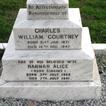 COURTNEY Charles William 1871-1947 &amp; Hannah Alice SINKINS 1868-1951 &amp; Dorothy Beatrice -1974