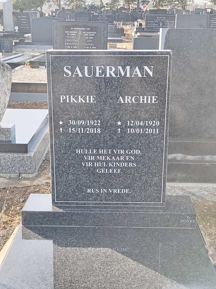 SAUERMAN Archie 1920-2011 &amp; Pikkie 1922-2018