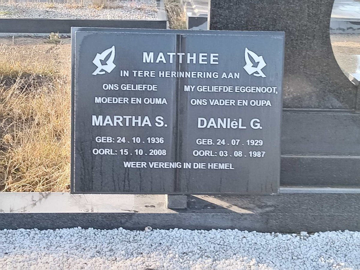 MATTHEE Daniel G. 1929-1987 &amp; Martha S. 1936-2008