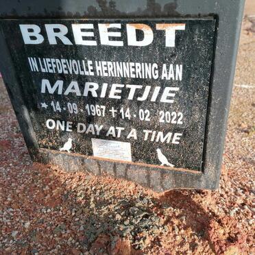 BREEDT Marietjie 1967-2022
