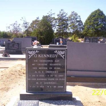 O’KENNEDY H.E. 1931-2008 &amp; A.G.E. 1933-1989