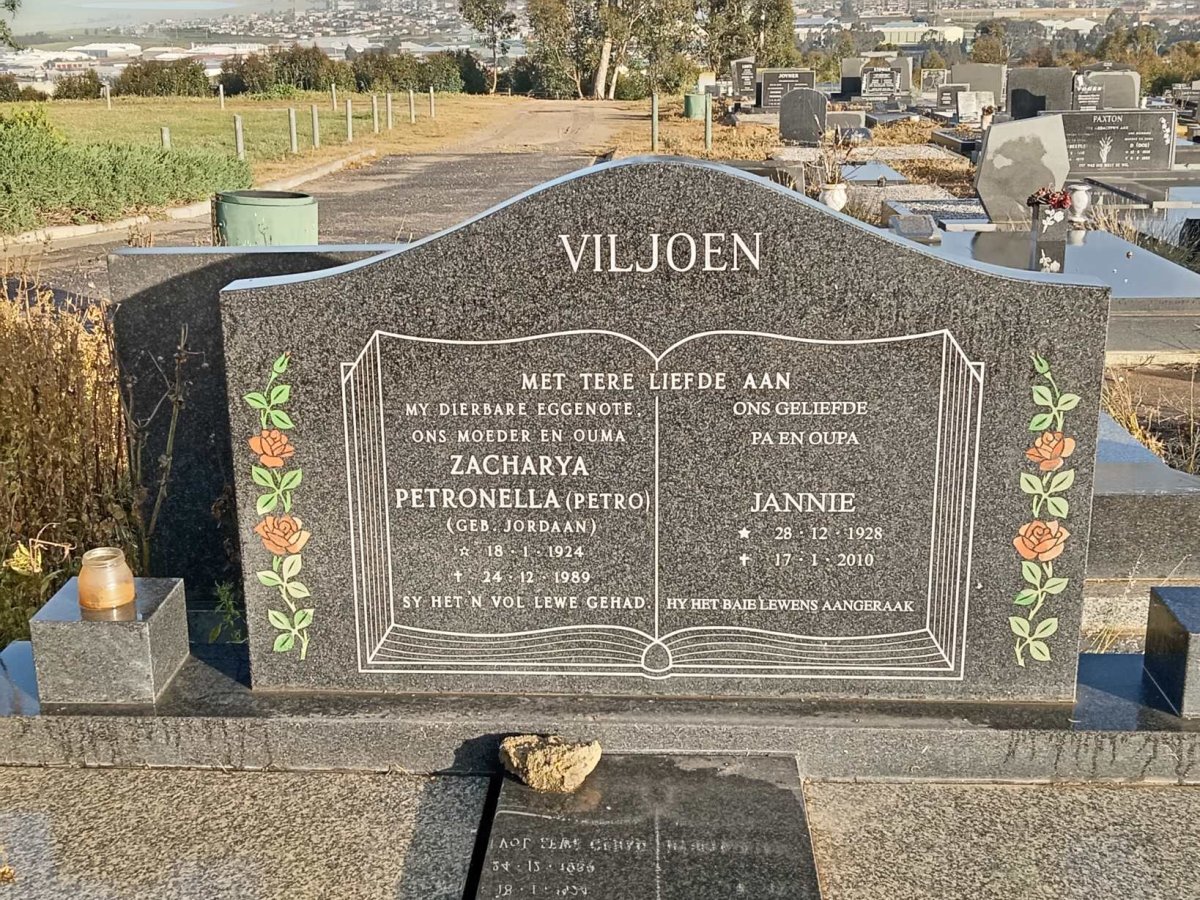 VILJOEN Jannie 1928-2010 &amp; Zacharya Petronella JORDAAN 1924-1989