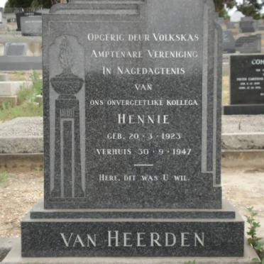 HEERDEN Hennie, van 1923-1947