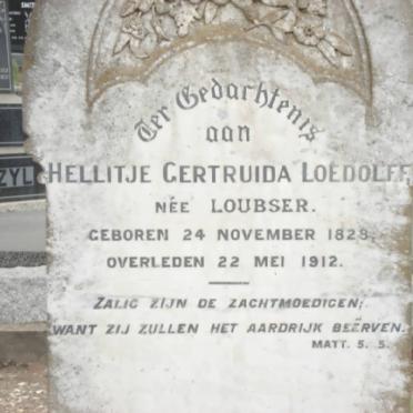 LOEDOLFF Hellitje Gertruida nee LOUBSER 1828-1912