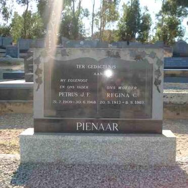 PIENAAR Petrus J.F. &amp; Regina C. 1912-1987