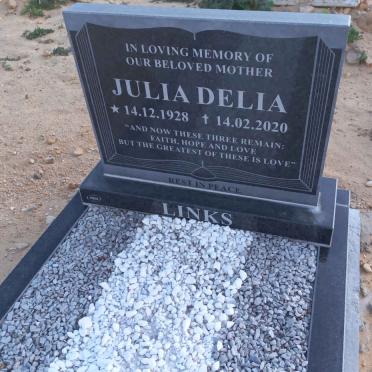 LINKS Julia Delia 1928-2020