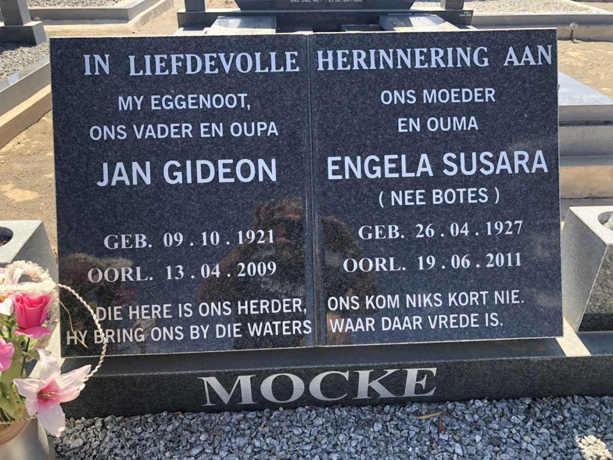 MOCKE Jan Gideon 1921-2009 &amp; Engela Susara BOTES 1927-2011